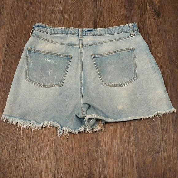 Wild Fable Women's Distressed Blue Jean Cutoff Shorts - Size 14, Super High Rise - Picture 5 of 6